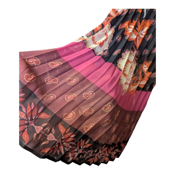 BHWM Women's Floral V-Neck Top - Multicolor Sized S - Picture 4 of 4